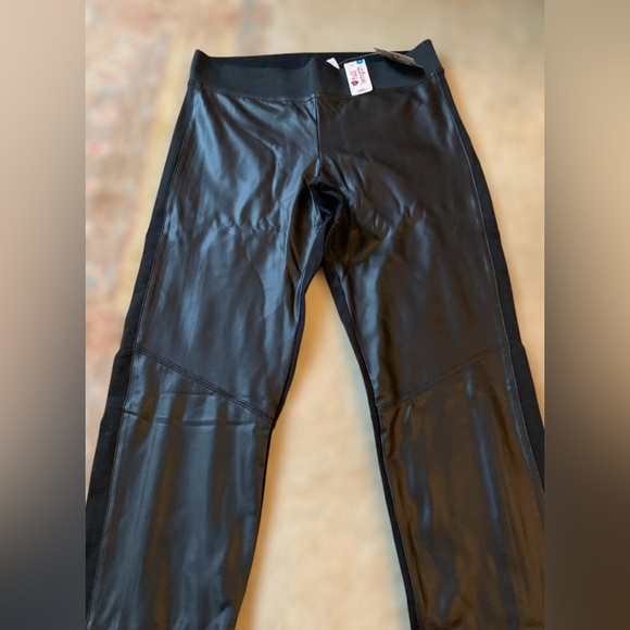NWT Black Two-Tone Faux Leather Full Length Skinny Leggings Justice Brand Size M - Picture 3 of 11